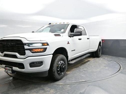 2026 RAM 3500 Big Horn Crew Cab 4x4 8' Box
