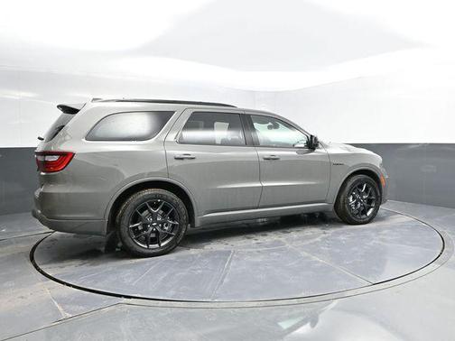 Destroyer Gray Clearcoat 2026 Dodge Durango GT HEMI V8 AWD