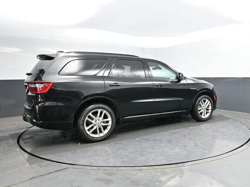 DB Black Crystal Clearcoat 2025 Dodge Durango R/T