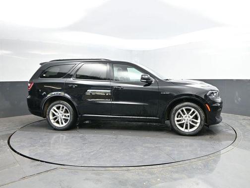 DB Black Crystal Clearcoat 2025 Dodge Durango R/T