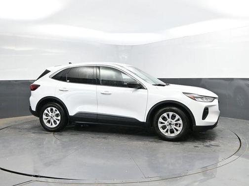 Oxford White 2023 Ford Escape Active