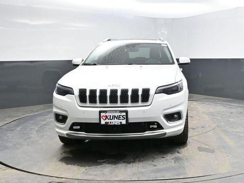 2019 Jeep Cherokee Overland