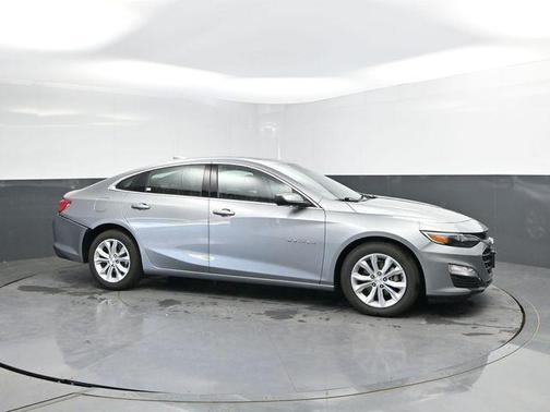 Sterling Gray Metallic 2024 Chevrolet Malibu FWD 1LT