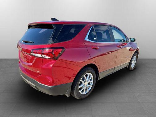 Radiant Red Tintcoat 2024 Chevrolet Equinox 1LT