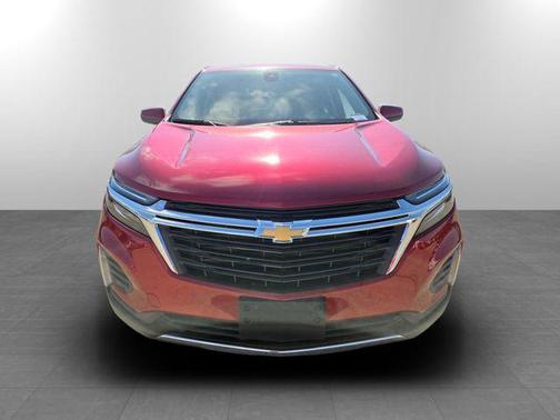 Radiant Red Tintcoat 2024 Chevrolet Equinox 1LT
