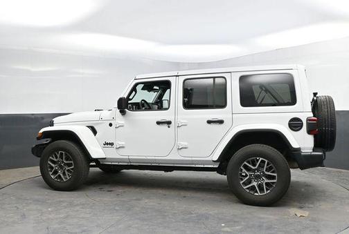 Bright White Clearcoat 2025 Jeep Wrangler 4-Door Sahara 4x4