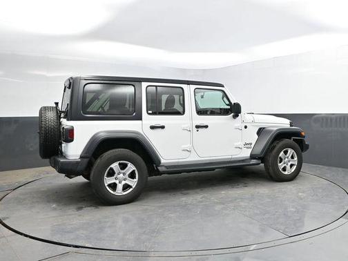 Bright White Clearcoat 2018 Jeep Wrangler Unlimited Sport