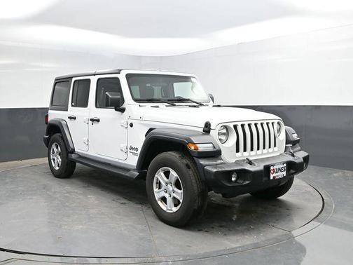 Bright White Clearcoat 2018 Jeep Wrangler Unlimited Sport