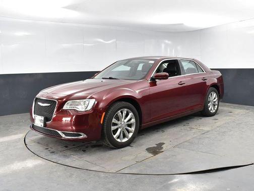2018 Chrysler 300 Touring