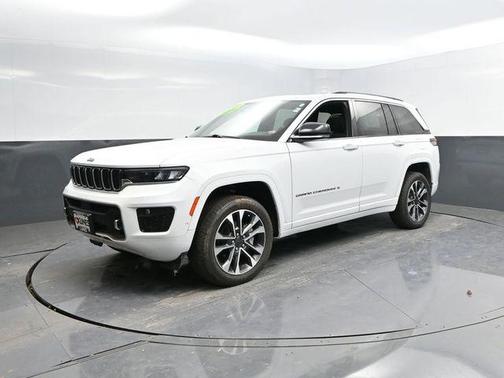 2022 Jeep Grand Cherokee Overland