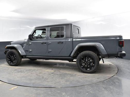 2025 Jeep Gladiator Nighthawk