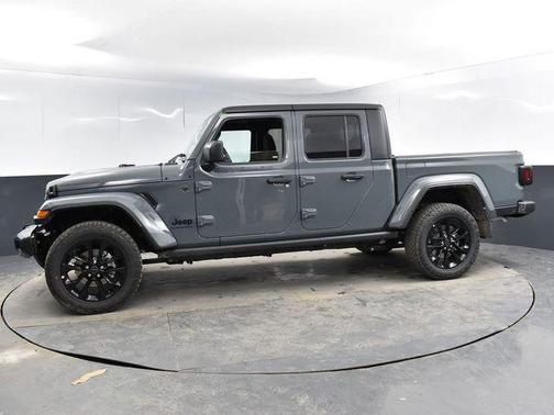 2025 Jeep Gladiator Nighthawk