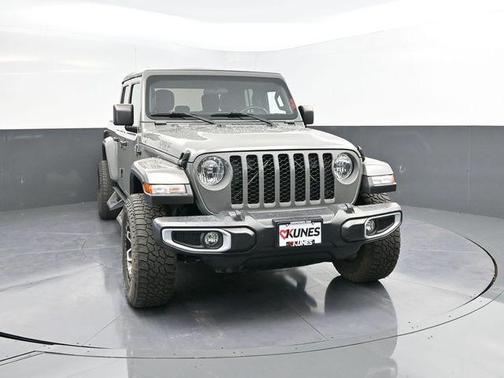2022 Jeep Gladiator Sport S