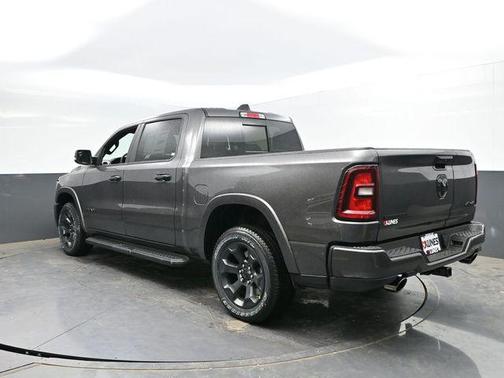 Granite Crystal Metallic Clearcoat 2026 RAM 1500 Big Horn/Lone Star