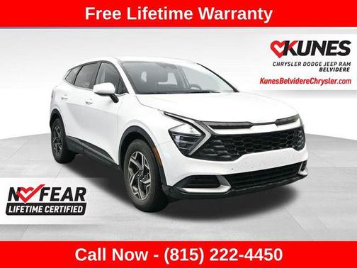 Glacial White Pearl 2025 Kia Sportage LX