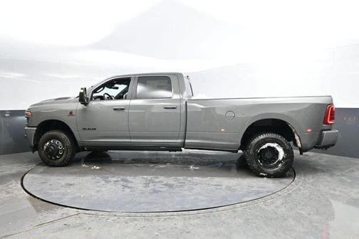 2026 RAM 3500 Laramie Crew Cab 4x4 8' Box
