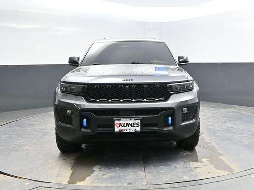 2022 Jeep Grand Cherokee 4xe Trailhawk