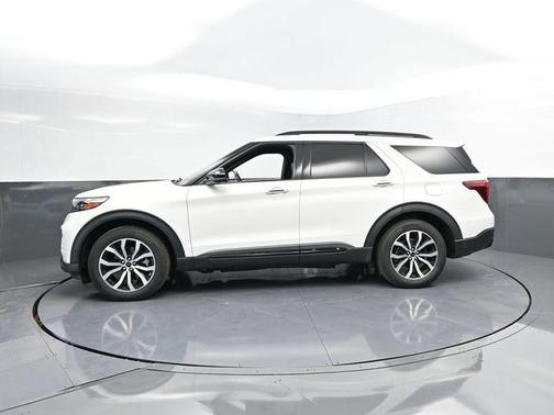 Star White Metallic Tri-Coat 2021 Ford Explorer ST