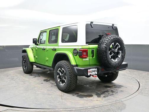 Mojito Clearcoat 2026 Jeep Wrangler Rubicon