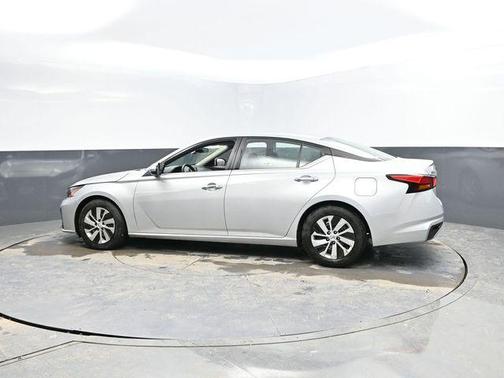 2023 Nissan Altima S FWD
