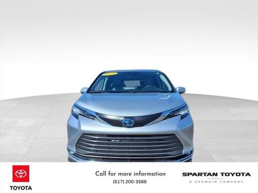 2023 Toyota Sienna XLE