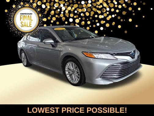 2020 Toyota Camry Hybrid XLE
