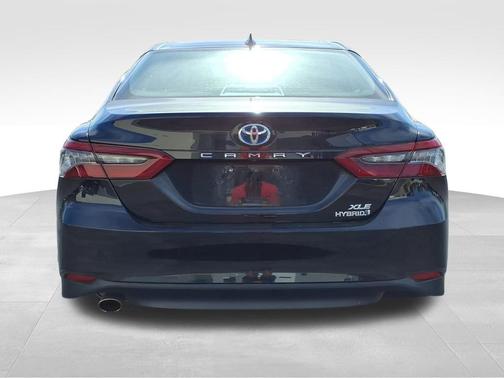 2023 Toyota Camry Hybrid XLE