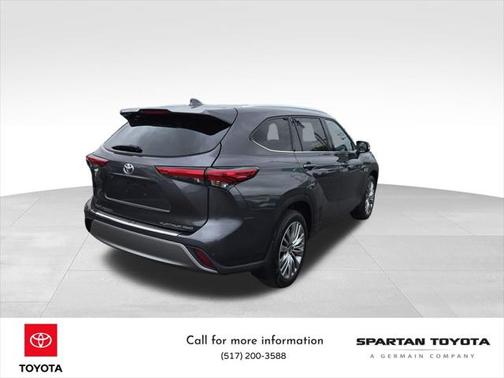 2022 Toyota Highlander Platinum