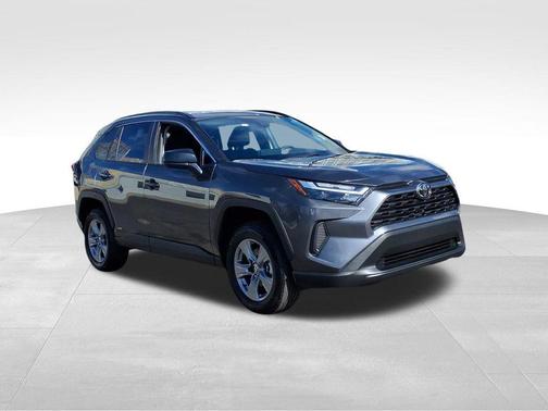2025 Toyota RAV4 Hybrid SE