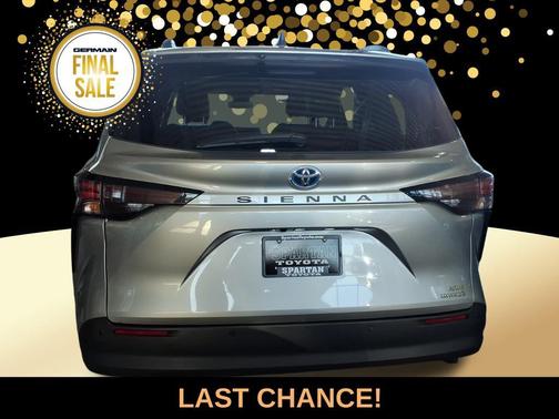 2024 Toyota Sienna XLE