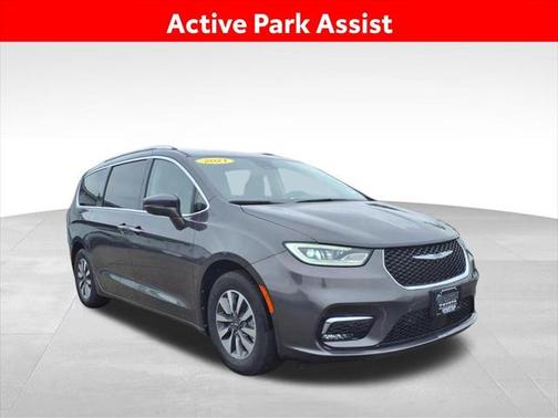 2021 Chrysler Pacifica Hybrid Touring L