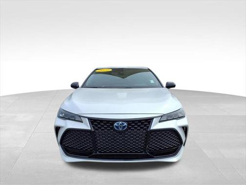 2020 Toyota Avalon Hybrid XSE