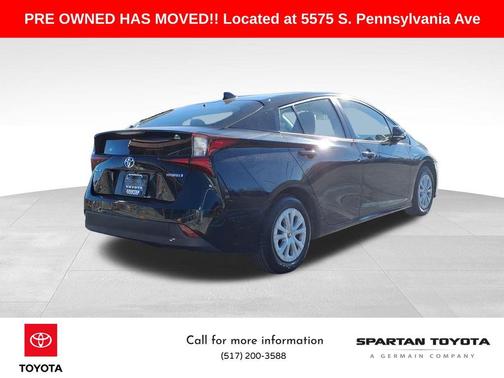 2022 Toyota Prius LE