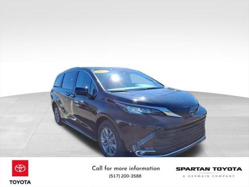 2023 Toyota Sienna XLE