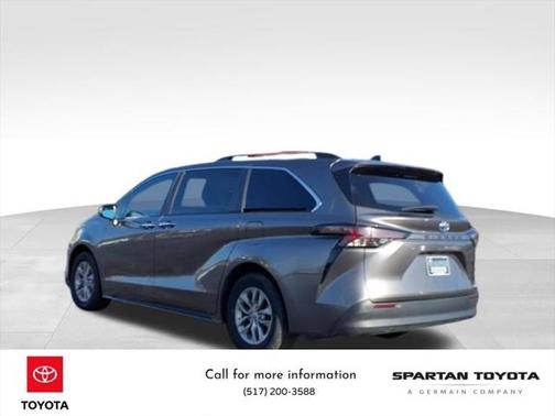 2023 Toyota Sienna XLE