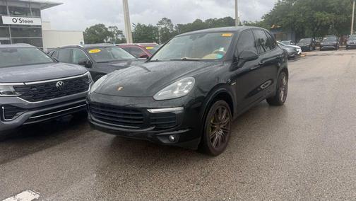 Black 2017 Porsche Cayenne Cayenne S E-Hybrid Platinum Edition