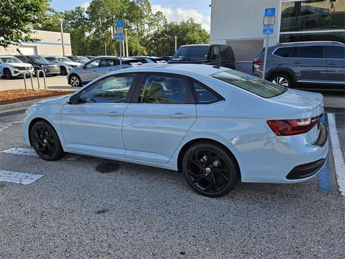 2025 Volkswagen Jetta 1.5T SE