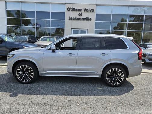 2025 Volvo XC90 B5 Plus 7-Seater