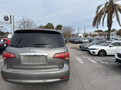 2012 INFINITI QX56 Base