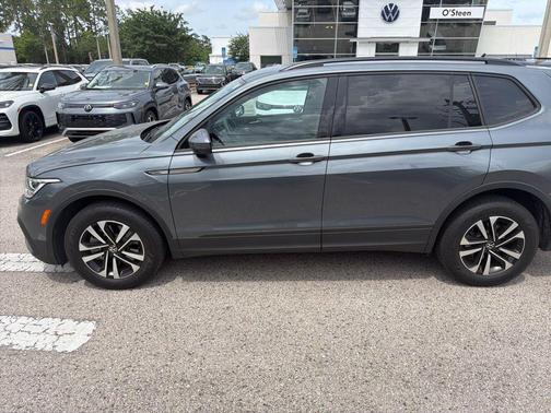 Platinum Gray Metallic 2023 Volkswagen Tiguan 2.0T S