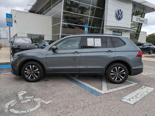 Platinum Gray Metallic 2023 Volkswagen Tiguan 2.0T S
