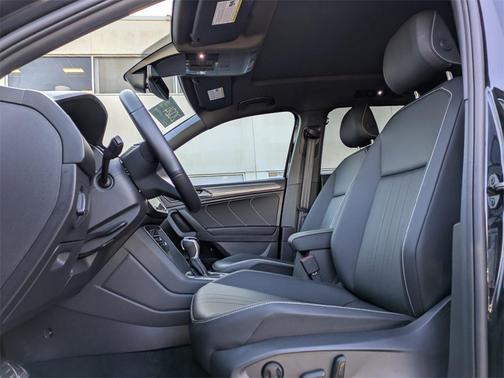 2024 Volkswagen Tiguan 2.0T SE R-Line Black 4MOTION