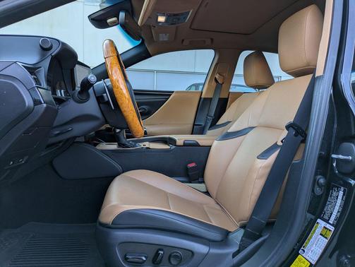 Black 2023 Lexus ES 350 Base