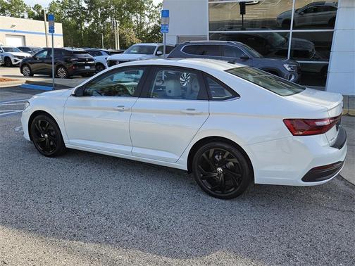 2025 Volkswagen Jetta 1.5T SE
