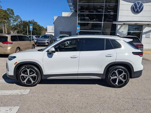 2026 Volkswagen Tiguan 2.0T SE