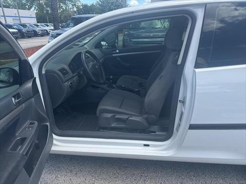 2008 Volkswagen Rabbit Base