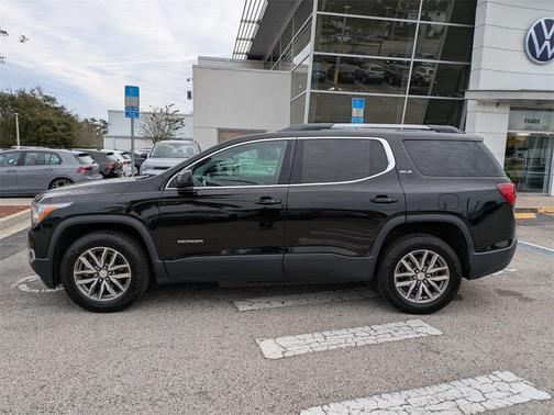 2018 GMC Acadia SLE-2