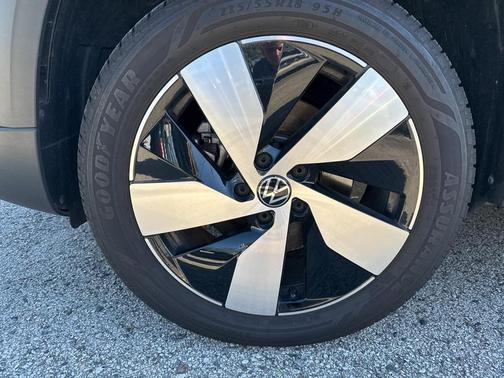 2025 Volkswagen Taos 1.5T S