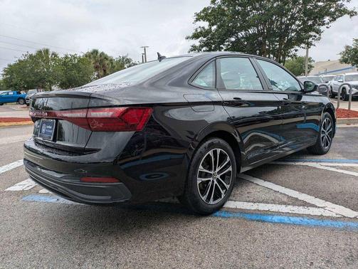 Deep Black Pearl 2025 Volkswagen Jetta 1.5T Sport