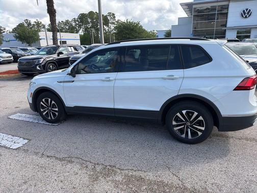 Pure White 2023 Volkswagen Tiguan 2.0T S